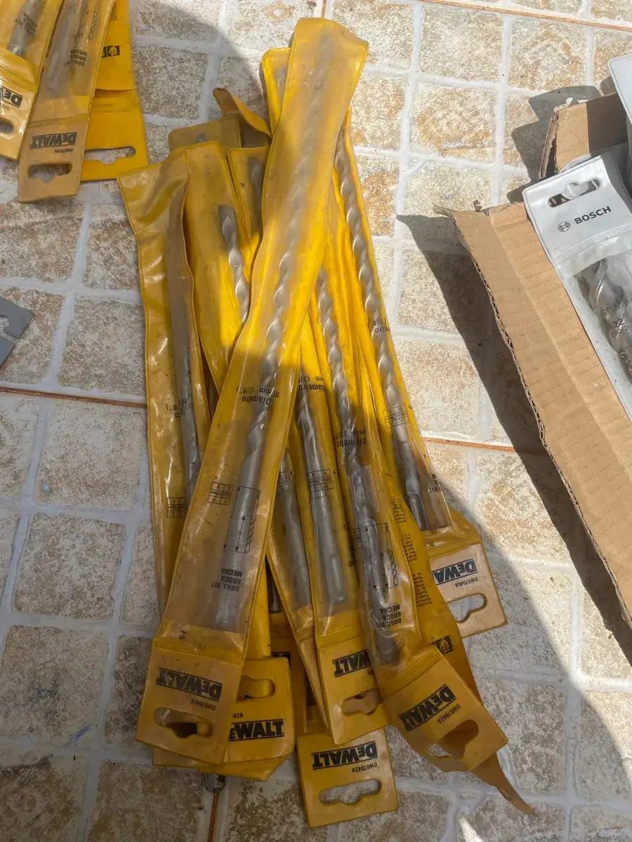 Long 10 mm mason bits