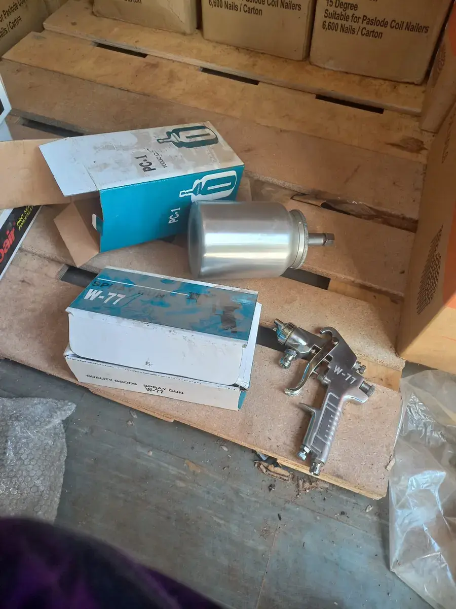 Spray gun set (1000 c.c)