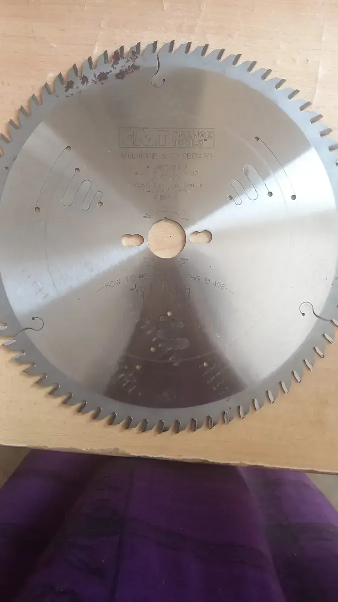 Melamine & Chipboard circular blade (300 x 3.2/2.2 x 30)
